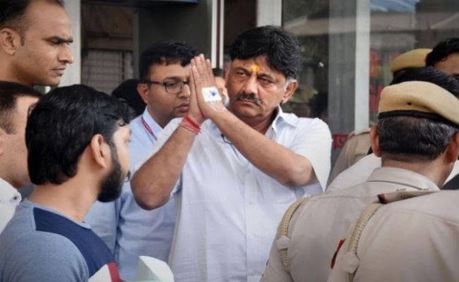 कांग्रेस नेता डीके शिवकुमार को 25 लाख रुपये के निजी मुचलके पर मिली जमानत