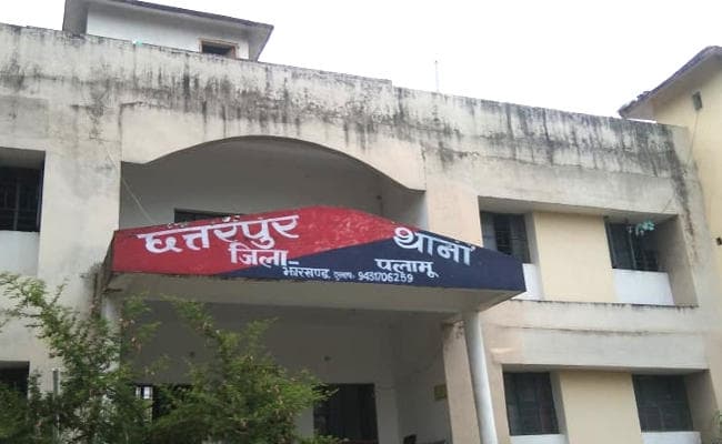 झारखंड : आत्महत्या के लिए पलामू में थाना की छत से कूदा गुमला का युवक