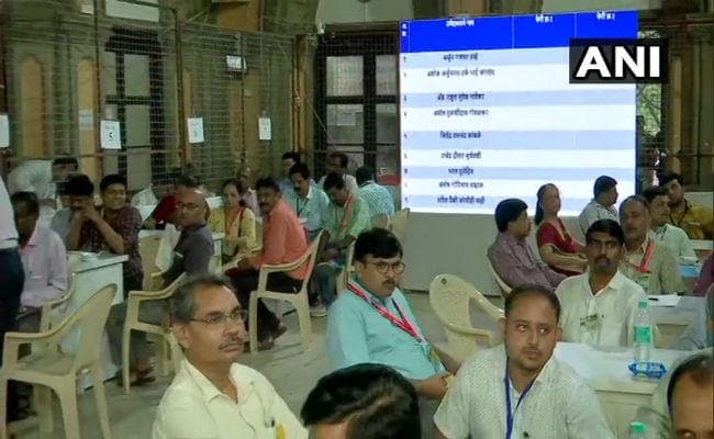 उपचुनाव के रुझान/नतीजे LIVE: बिहार और  यूपी समेत 18 राज्यों की 51 सीटों का पूरा हाल