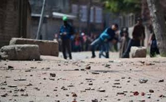 Ranchi : एयरपोर्ट क्षेत्र में छापामारी करने गयी एक्साइज की टीम पर शराब माफिया ने किया हमला