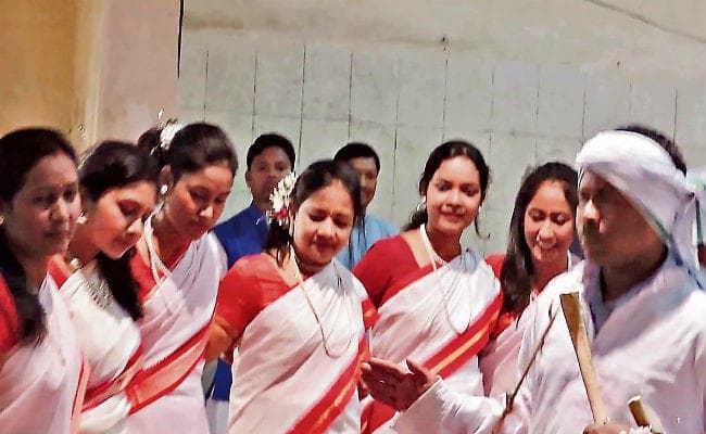 पढ़ें डा. सरस्वती गागराई का विशेष लेख: हो आदिवासी और सोहराय पर्व