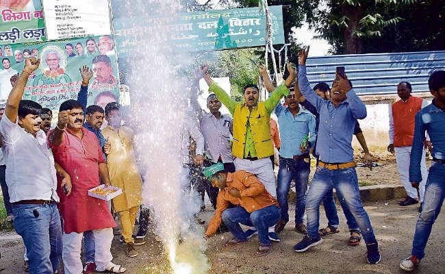 उपचुनाव : एनडीए व महागठबंधन के लिए आगाह करने वाला जनादेश