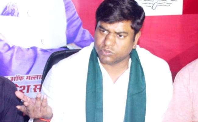 Bihar News: मुकेश सहनी को विधायकों की बगावत की परवाह नहीं, चिराग की राह पकड़ने में जतायी दिलचस्पी...