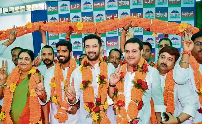 पटना : युवा हाथों में लोजपा की कमान, सांसद प्रिंस प्रदेश अध्यक्ष बनाये गये, बीना, चंदन को भी जिम्मेदारी