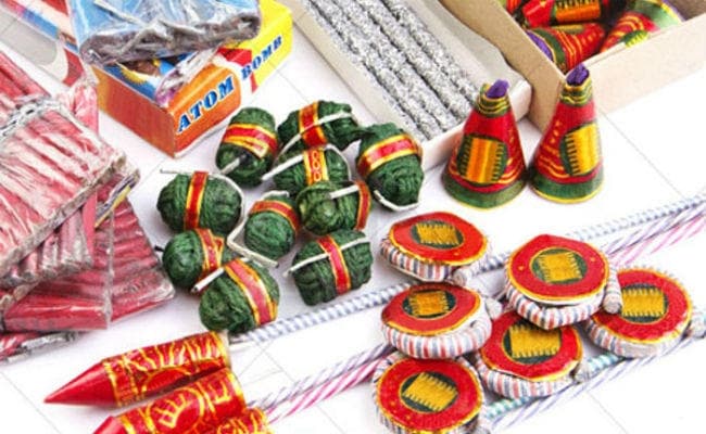 Air Pollution: NGT ने पटाखों पर लगाया पूर्ण प्रतिबंध, 30 नवंबर तक बिक्री और इस्तेमाल पर रोक