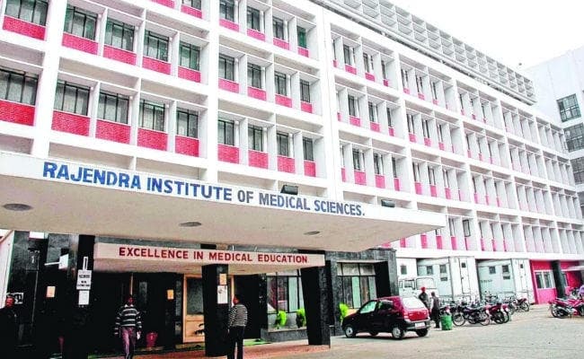 रिम्स : 64 कर्मियों को आज मिल सकता है नियुक्ति पत्र