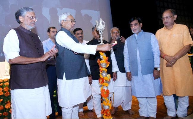 CM नीतीश ने की जल-जीवन-हरियाली मिशन की शुरुआत, कहा- बिहार का हरित आवरण 17 फीसदी करना लक्ष्य