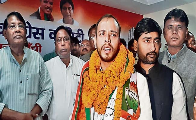 विकास के झूठे वायदों से जनता ऊब चुकी है : रामेश्वर