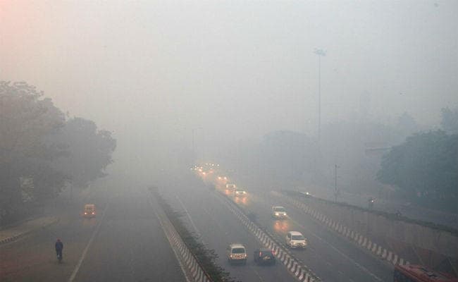 फिर जहरीली हुई दिल्ली की हवा, वायु गुणवत्ता ‘बहुत खराब' श्रेणी में पहुंची
