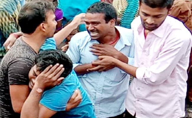 नवादा : छठ करने नवादा आयी दो महिलाओं की ट्रेन से कट कर मौत, स्टेशन पर मचा कोहराम