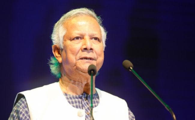बांग्लादेश की अदालत ने नोबेल विजेता मुहम्मद युनुस से समर्पण करने के लिए कहा
