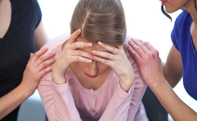 विश्व में 700 मिलियन से अधिक लोग मानसिक संबंधी विकारों से पीड़ित