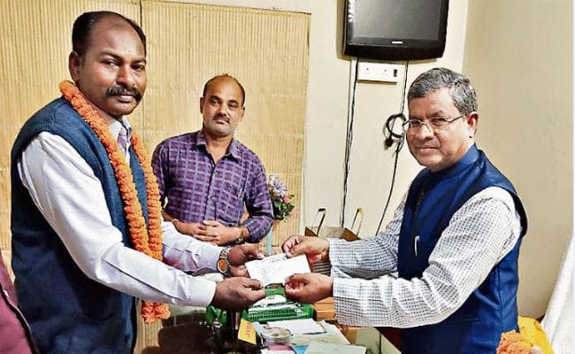 विधानसभा चुनाव 2019 : पूर्व सैनिक रसका हेंब्रम झाविमो में
