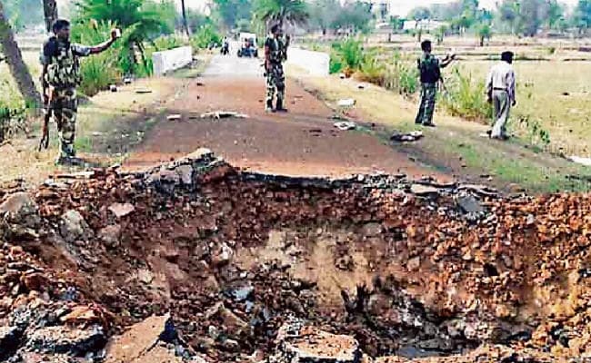 पांव पसारने में सफल नहीं हो रहे नक्सली, पांच वर्षों में 27 % कम हुई नक्सली हिंसा