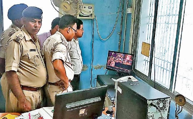 शिवहर : 20 मिनट में यूको बैंक से लूट लिये 32.36 लाख रुपये