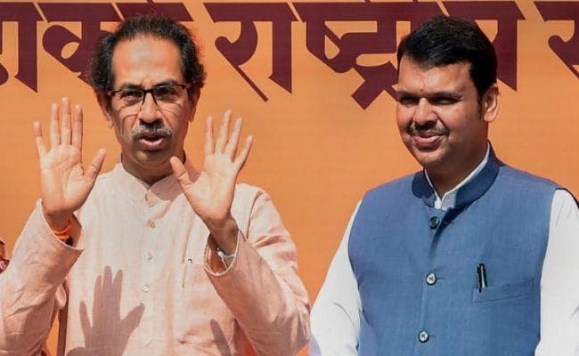 Maharashtra Political Crisis : तो बीजेपी महाराष्ट्र में चलाना चाहती है ऑपरेशन लोटस ! शिवसेना सांसद संजय राउत का दावा