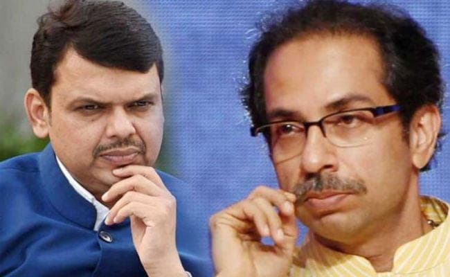 महाराष्ट्र में सत्ता संघर्ष : फडणवीस के बयान के बाद उद्धव ने भाजपा के साथ बैठक रद्द की