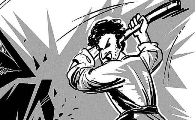 सीवान: नशे में धुत युवक ने आधा दर्जन लोगों पर किया रॉड से वार, बाइक पर जा रहे कुरियर बॉय की मौत