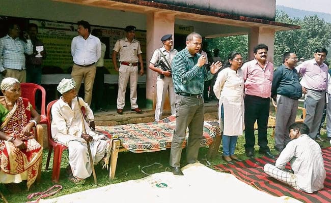 पूर्व नक्सलियों के परिजनों को कौशल विकास कर रोजगार से जोड़ा जायेगा