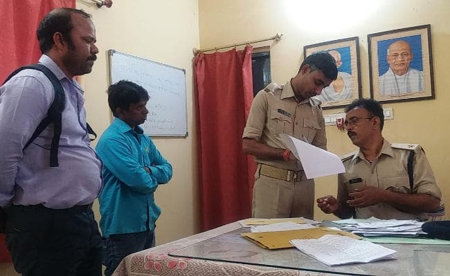 Jharkhand : हज हाउस के चेयरमैन पर हिंदपीढ़ी के युवक ने लगाया धोखाधड़ी करने का आरोप