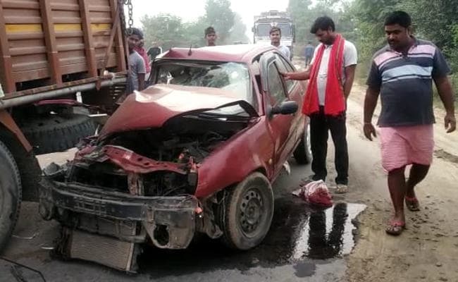 Bihar : छठ मनाने गांव जा रहे थे दो युवक, औरंगाबाद में भीषण सड़क हादसे में हो गयी मौत