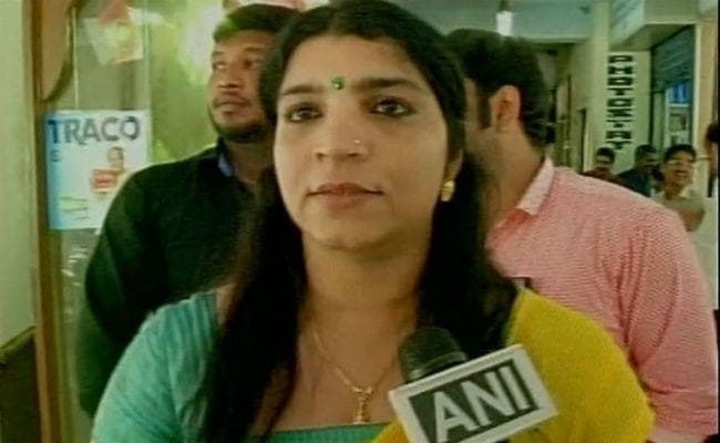 सौर घोटाला : सरिता नायर, दो अन्य को तीन साल की जेल