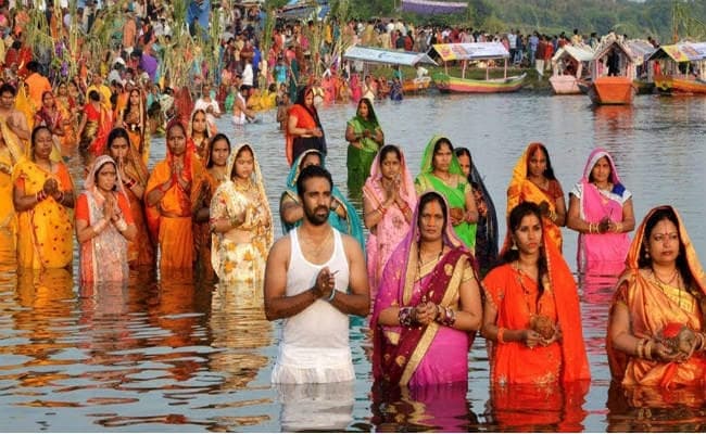 सोशल मीडिया ने छठ गीतों को बनाया ग्‍लोबल