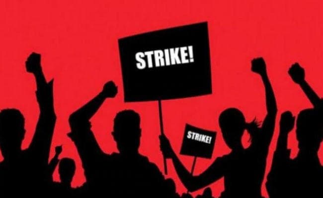 पांच मेडिकल कॉलेजों में चार को हड़ताल