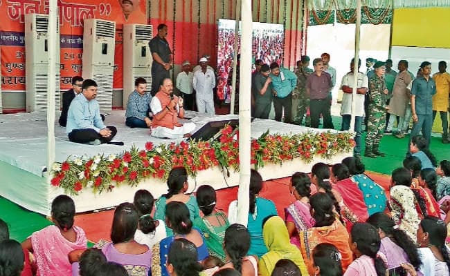 खरसावां :अभिजीत स्टील प्लांट चालू करायेंगे नहीं तो रैयतों को वापस करेंगे जमीन : मुख्यमंत्री