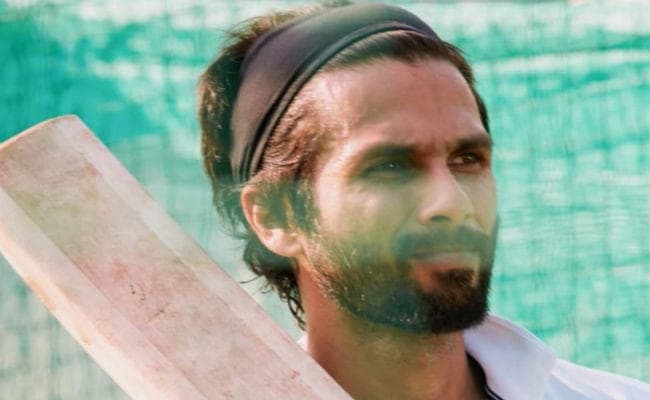 ''जर्सी'' के लिए शाहिद कपूर सीख रहे क्रिकेट