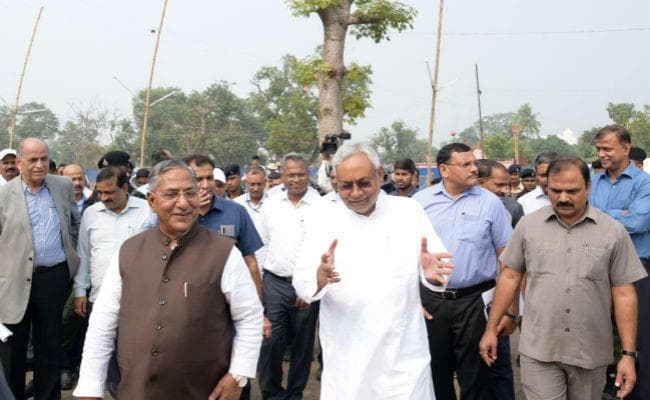 आर ब्लॉक-दीघा निर्माणाधीन सड़क परियोजना का मुख्यमंत्री ने किया निरीक्षण, दिये जरूरी निर्देश, कहा…