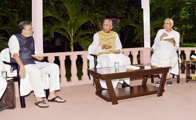 सीएम हाउस में होगा छठ, राबड़ी के घर नहीं