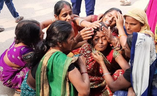 औरंगाबाद में छठ के दिन मैजिक से कुचलकर खादी ग्रामोद्योग के कर्मचारी मौत, मुआवजे के लिए चार घंटे रोड जाम