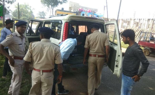 विधानसभा चुनाव : रांची जिला में एसएसटी की 21 टीमें कर रही वाहनों की जांच