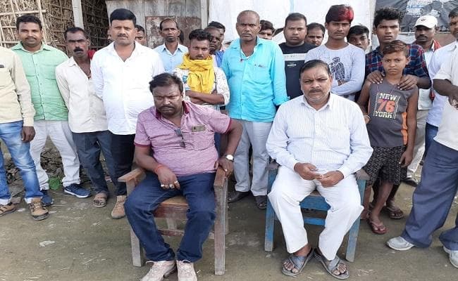 बिहार में गन्ना विकास मंत्री के बेटे के साथ मारपीट, पूर्व मुखिया के खिलाफ मामला दर्ज