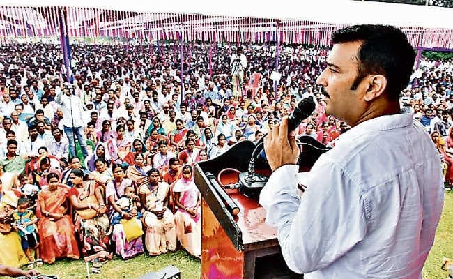 झारखंड विधानसभा चुनाव 2019 : सुदेश महतो ने सिल्ली के चूल्हा प्रमुखों को सौंपी जिम्मेवारी