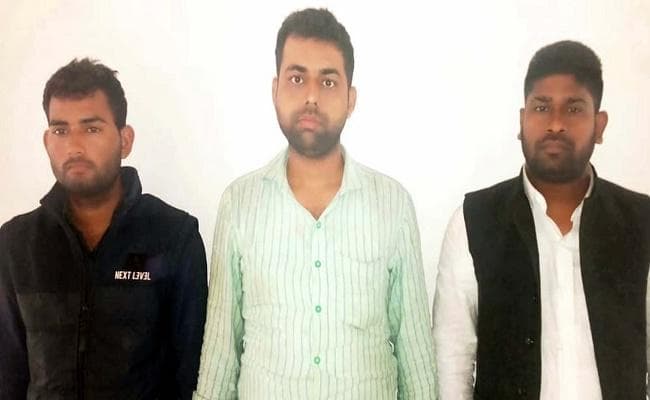 ऑनलाइन फ्रॉड करनेवाले गिरोह के सरगनाओं संग राजद पिछड़ा प्रकोष्ठ के पूर्व प्रवक्ता लखनऊ में गिरफ्तार