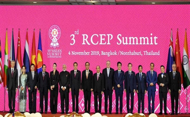 RCEP: दुनिया के सबसे बड़े आर्थिक समझौते पर झुका चीन, कहा- भारत को लेकर कही बड़ी बात
