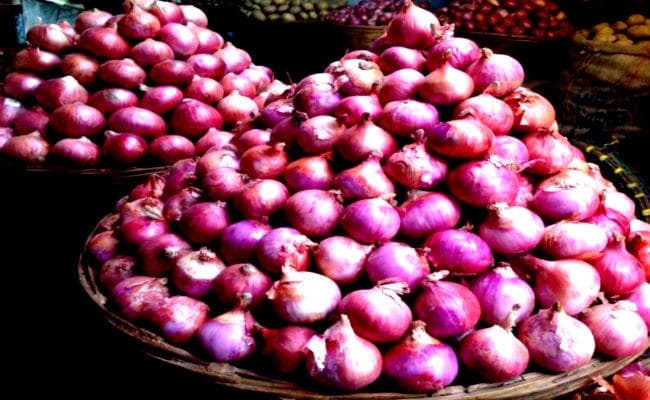 खुदरा बाजार में 80 रुपये प्रति किलो तक पहुंची प्याज की कीमत, बारिश बनी वजह