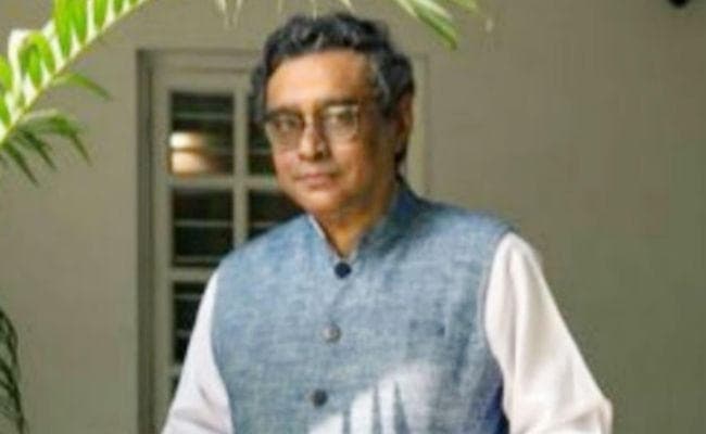 JEE परीक्षा गुजराती में भी कराने के फैसले का ममता ने किया विरोध, भाजपा सांसद ने भी दिया साथ