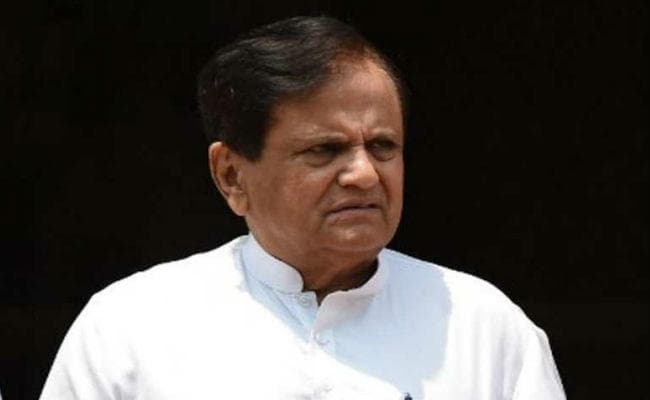 अहमद पटेल ने भाजपा पर साधा निशाना, बोले- गांधी परिवार से एसपीजी सुरक्षा बदले की कार्रवाई का चरम