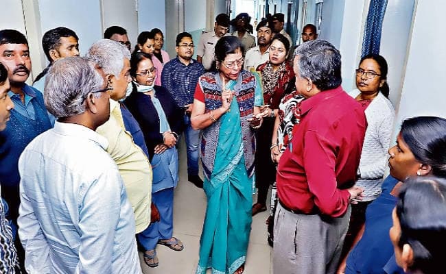 रांची : महिला आयोग की टीम ने किया निरीक्षण, शिरडी साईं व हिल व्यू अस्पताल को नोटिस भेजेगा औषधि निदेशालय