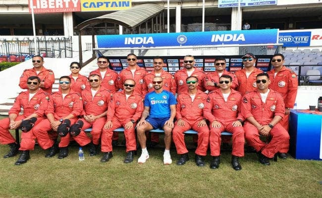 बांग्‍लादेश को आखिरी टी20 में पटखनी देने से पहले इन योद्धाओं से मिली टीम इंडिया