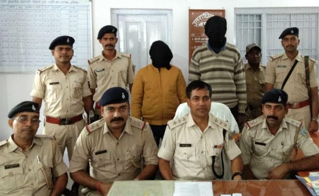 बड़कागांव में हार्डकोर उग्रवादी बाबूलाल तुरी उर्फ प्रभात जी अपने सहयोगी लंबू के साथ गिरफ्तार