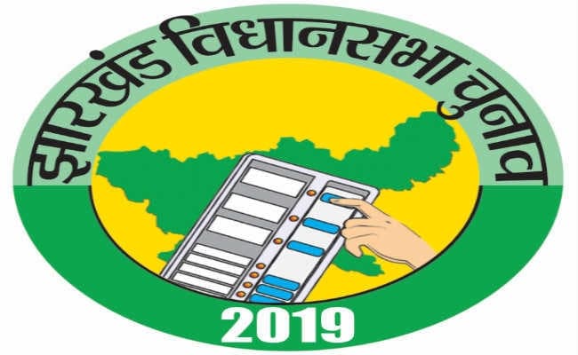 पहले चरण में कांग्रेस अध्यक्ष रामेश्वर उरांव समेत छह के नाम की चर्चा