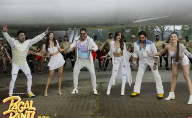 खास बातचीत: बोले जॉन अब्राहम- एक्टर सिर्फ मॉडल नहीं रोल मॉडल भी होते हैं