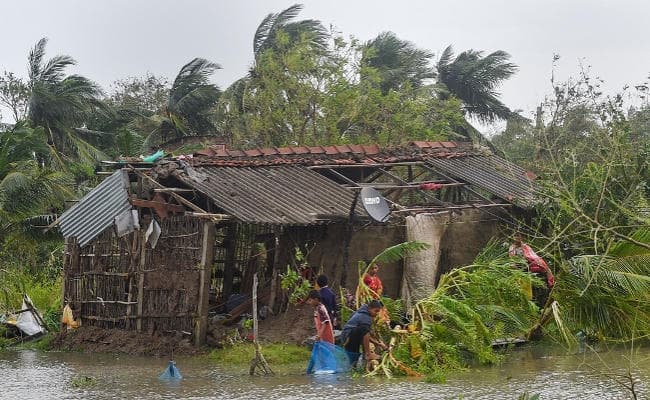 पश्चिम बंगाल में ‘बुलबुल’ ने ले ली 10 लोगों की जान, जनजीवन प्रभावित, प्रधानमंत्री और गृह मंत्री ने की ममता से बात