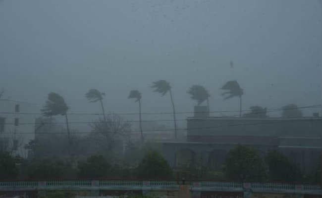 ‘बुलबुल’ ने बंगाल और बांग्लादेश में मचायी तबाही, 20 की मौत