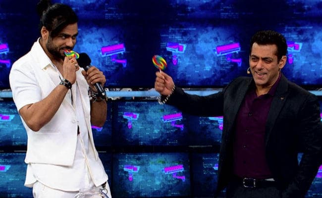 Bigg Boss 13 : जानें कौन हैं वाईल्‍ड कार्ड कंटेस्‍टेंट विशाल आदित्‍य सिंह ?