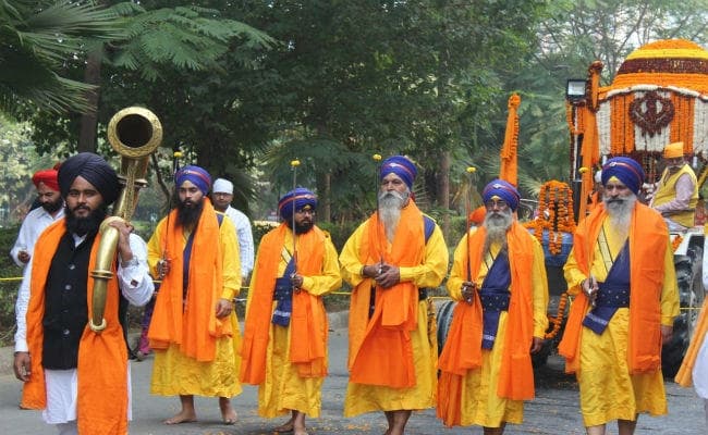प्रकाश पर्व कीर्तन जुलूस में शामिल नहीं होंगे बच्चे, गुरुद्वारा में इंट्री के लिए चाहिए RT-PCR रिपोर्ट